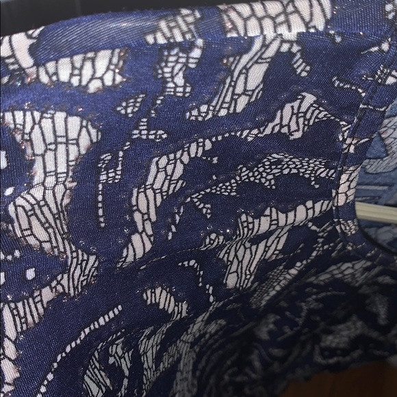 Top - Picture 4 of 5